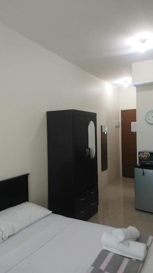 Affordable Makati Serviced Apartments Manila Exterior foto