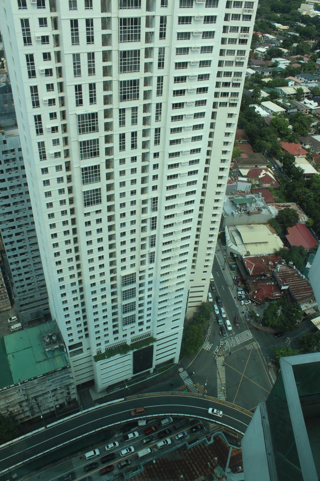 Affordable Makati Serviced Apartments Manila Exterior foto